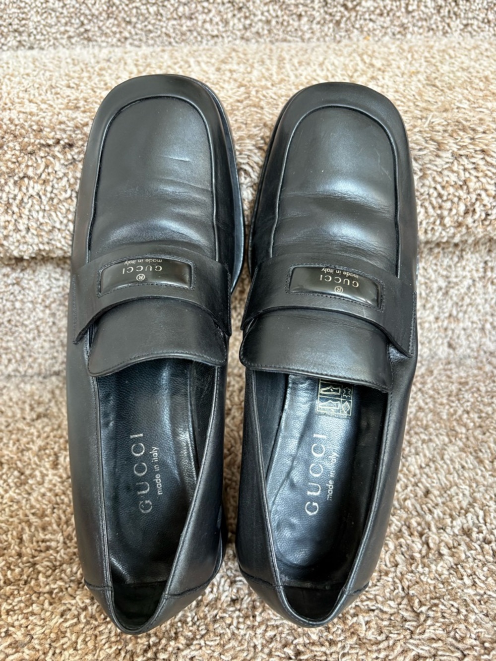 Gucci Black Leather Women's Penny Loafers - Picture 6 of 16